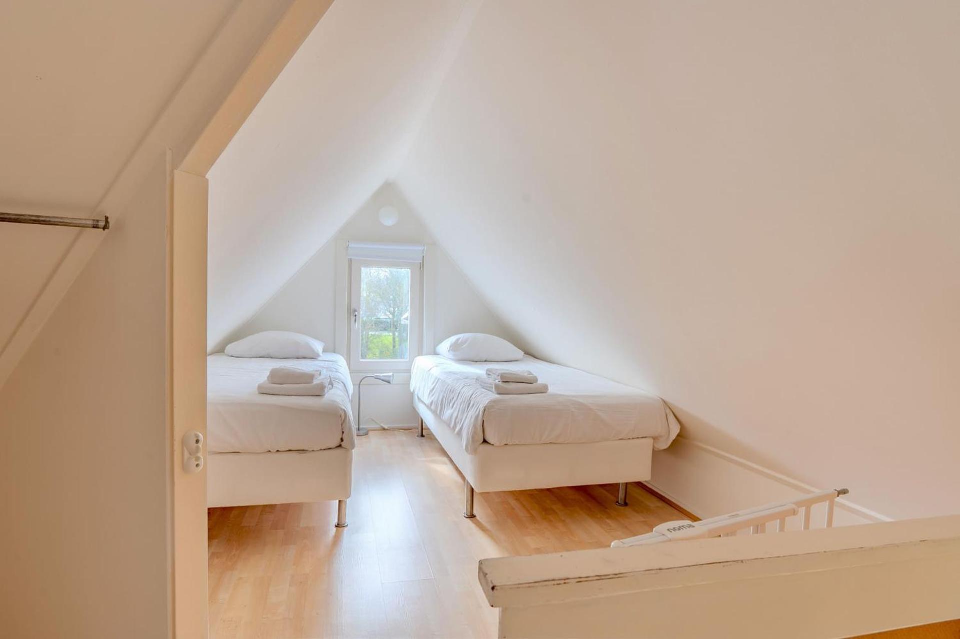 Vakantiehuisje op 50 meter van het strand in het centrum van Domburg - Beatrixstraat 27-A Buitenkant foto